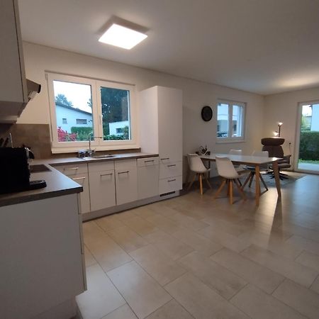 Crown Living Design Apartment - Gratis Parkplatz - Wlan - Kueche - Self Check-In Altach Exterior foto
