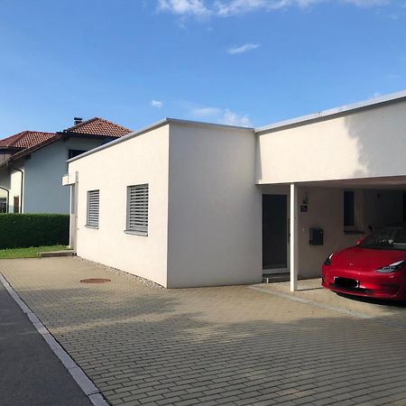 Crown Living Design Apartment - Gratis Parkplatz - Wlan - Kueche - Self Check-In Altach Exterior foto
