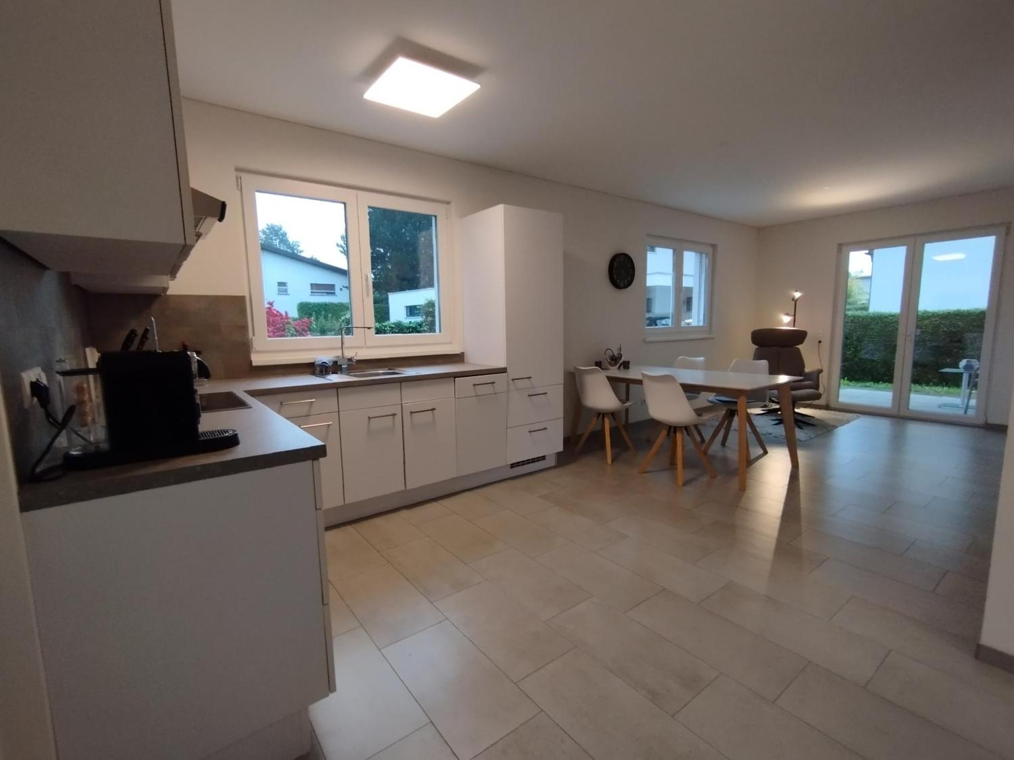 Crown Living Design Apartment - Gratis Parkplatz - Wlan - Kueche - Self Check-In Altach Exterior foto
